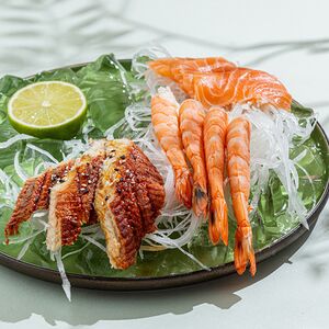 Сашими копчёный угорь