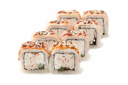 Запечённый ролл Беконатор с крабом