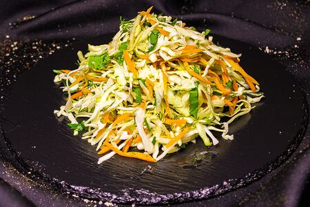 Салат капустный