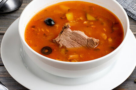 Солянка мясная