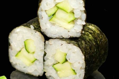 Ролл Огурец