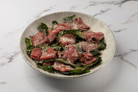 Салат с говядиной