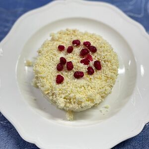 Салат Нежный с ананасом и курицей