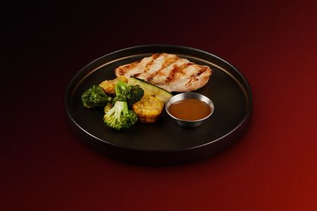 Куриная грудка и овощи гриль