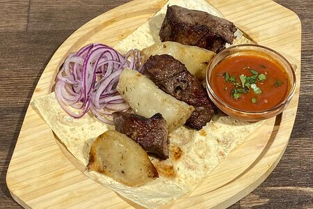 Шашлык Ики бир из баранины