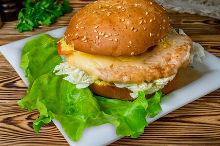 Гамбургер с курицей