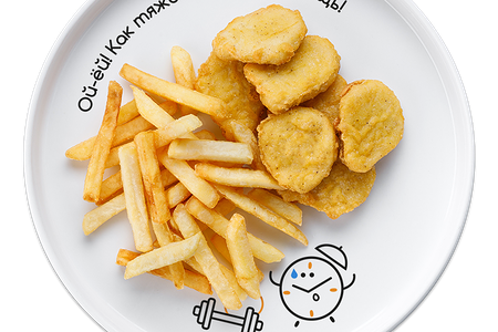 Куриные наггетсы с картофелем фри