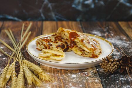 Блин с бананом и карамелью