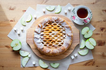 Большой Яблоко-корица