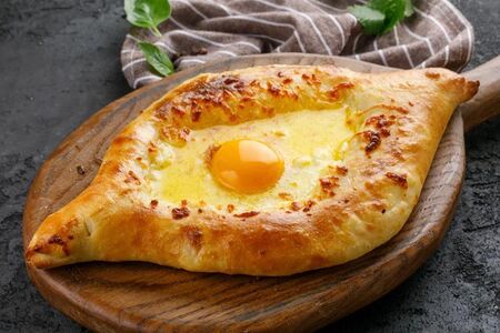 Хачапури по-аджарски