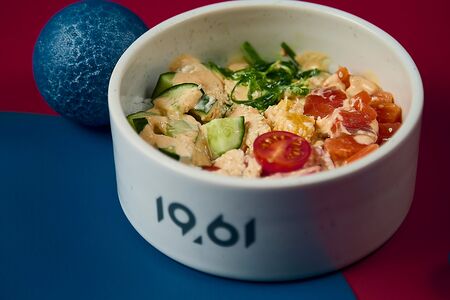 Поке с лососем