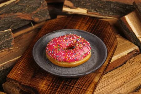 Донат клубника