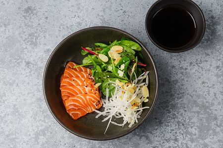 Лосось сашими