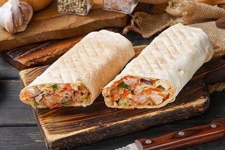Шаверма на углях с люля из курицы