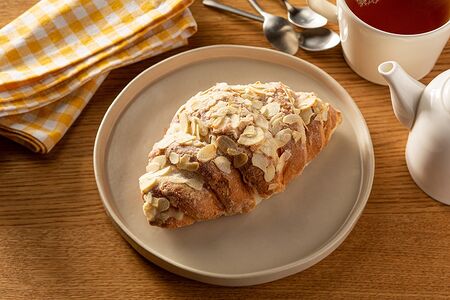 Круассан миндальный