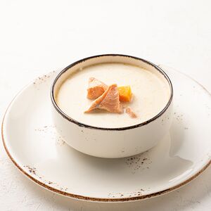 Уха сливочная с лососем