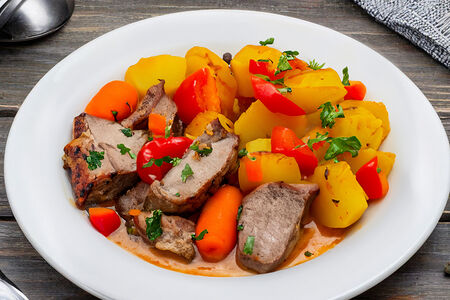 Жаркое со свининой 