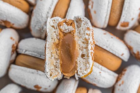 Макаронс Соленая карамель