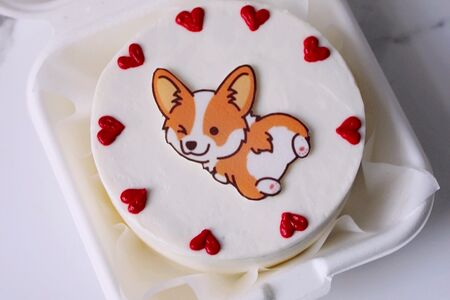 Бенто-торт на день рождения и праздник с корги и сердечками 