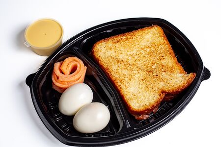 Бенедикт с форелью на бриоши