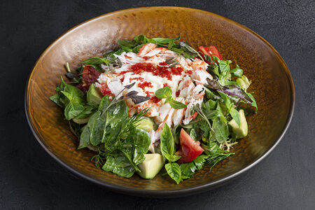 Салат с камчатским крабом и авокадо