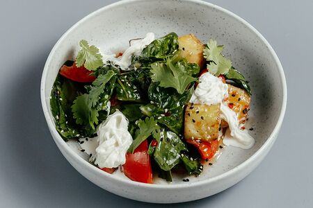 Салат с хрустящим баклажаном