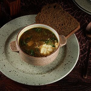 Суп из лесных грибов с полбой