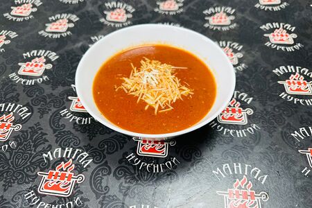 Томатный суп с пармезаном 