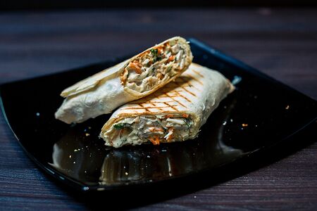 Шаурма Цезарь на углях