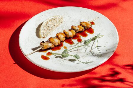 Шашлычок из мидий в соусе терияки