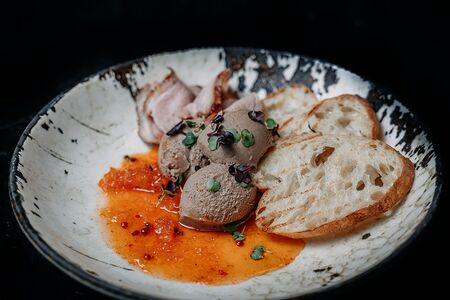 Паштет из курицы с подкопченной уткой