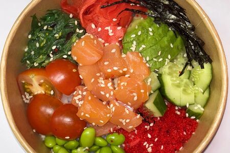 Поке с лососем