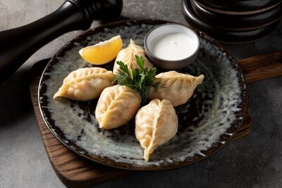 Манты с лососем