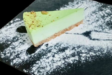 Чизкейк фисташковый