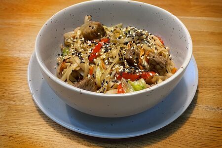 Удон с говядиной