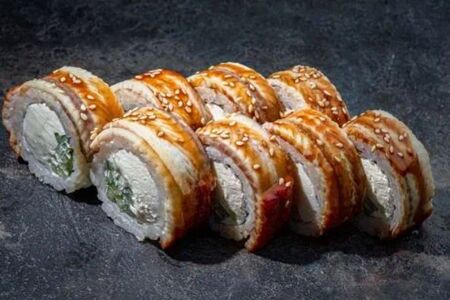 Ролл Филадельфия с угрем