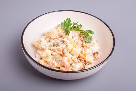 Оливье с колбасой