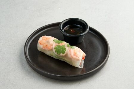 Ролл Фреш с креветками и личи