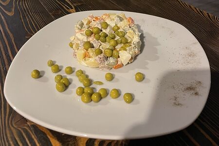 Оливье с говяжьим языком