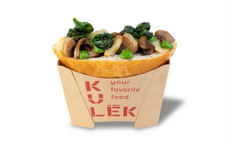 Жареные грибы, моцарелла, шпинат