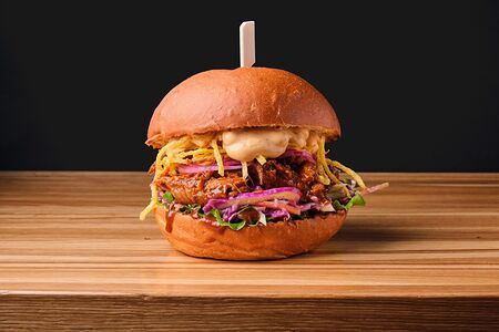 Бургер с рёбрами барбекю Яс