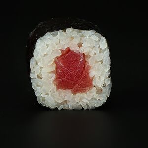 Ролл с тунцом  