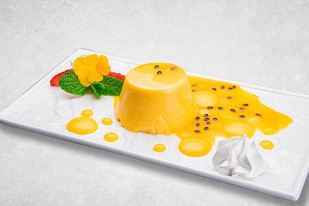 Панна котта манго-маракуйя