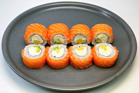 Ролл Филадельфия с авокадо