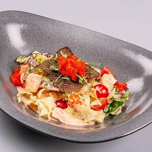 Салат Цунами теплый с лососем