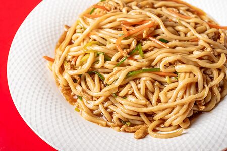 107. Жареная лапша со свининой