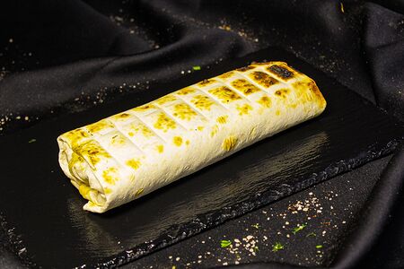 Шаурма со свининой и сыром