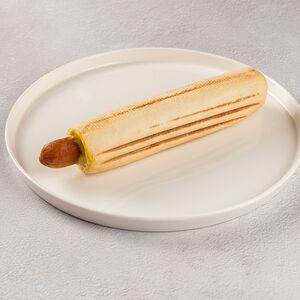 Французский хот-дог с куриной колбаской