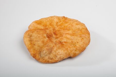 Пончик с заварным кремом