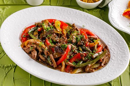 Ковурма по-фергански с говяжьей вырезкой